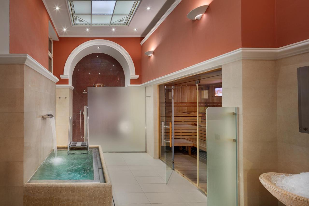 Ensana Nove Lazne Hotel Mariënbad Buitenkant foto
