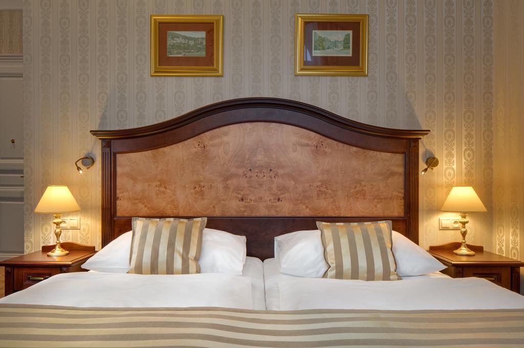 Ensana Nove Lazne Hotel Mariënbad Buitenkant foto